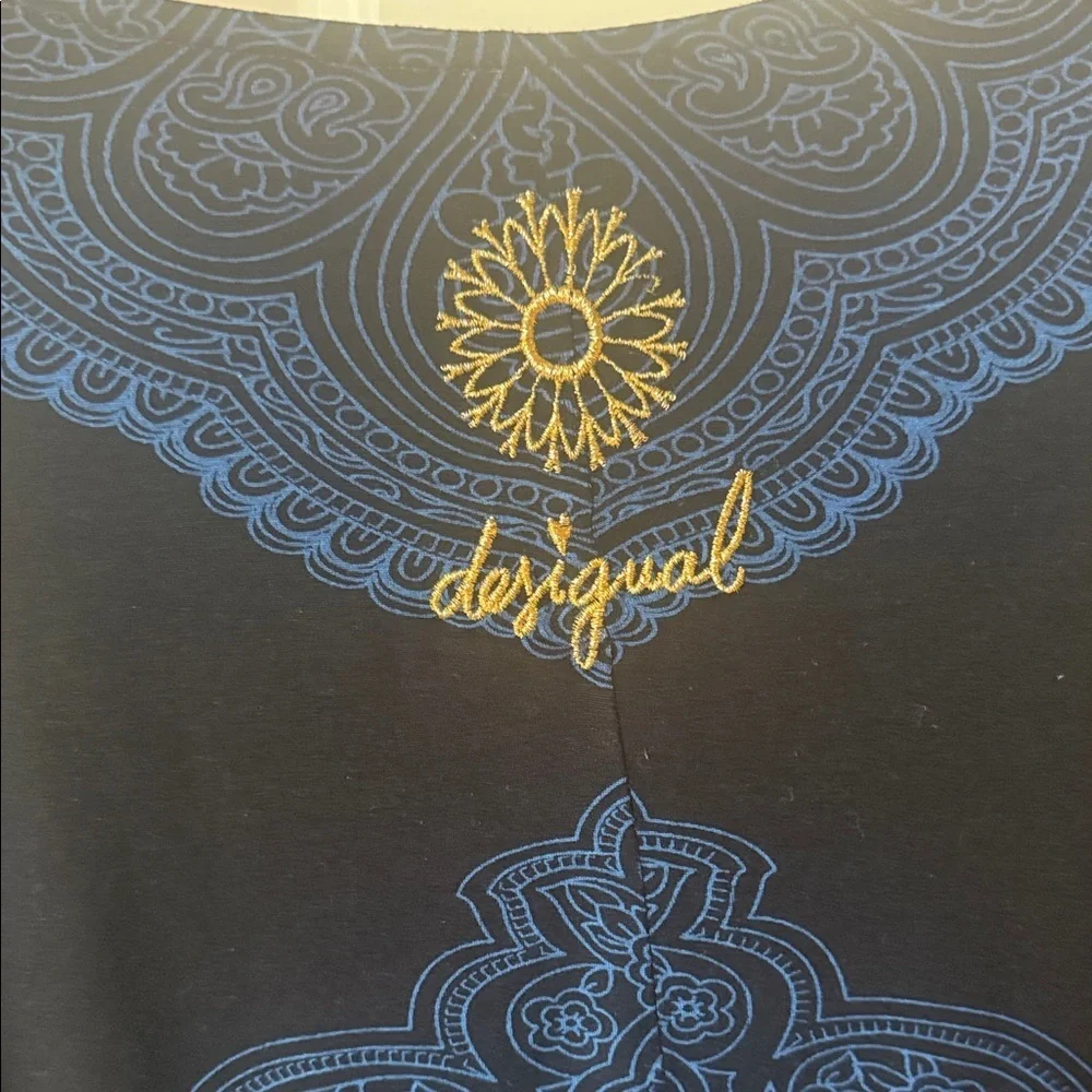 Desigual knows what it’s doing.  Size XL Dress - Picture 5 of 11